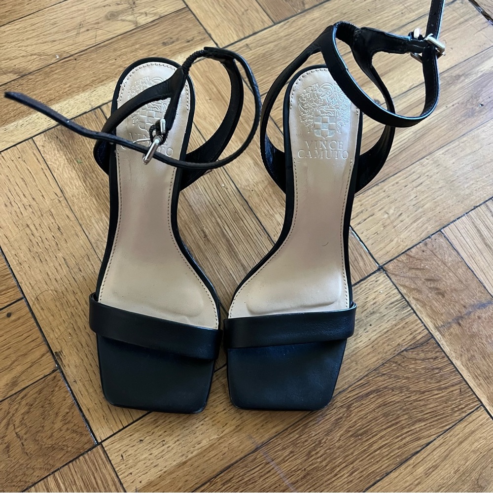Vince Camuto Size 6.5 Heel - Square Toe